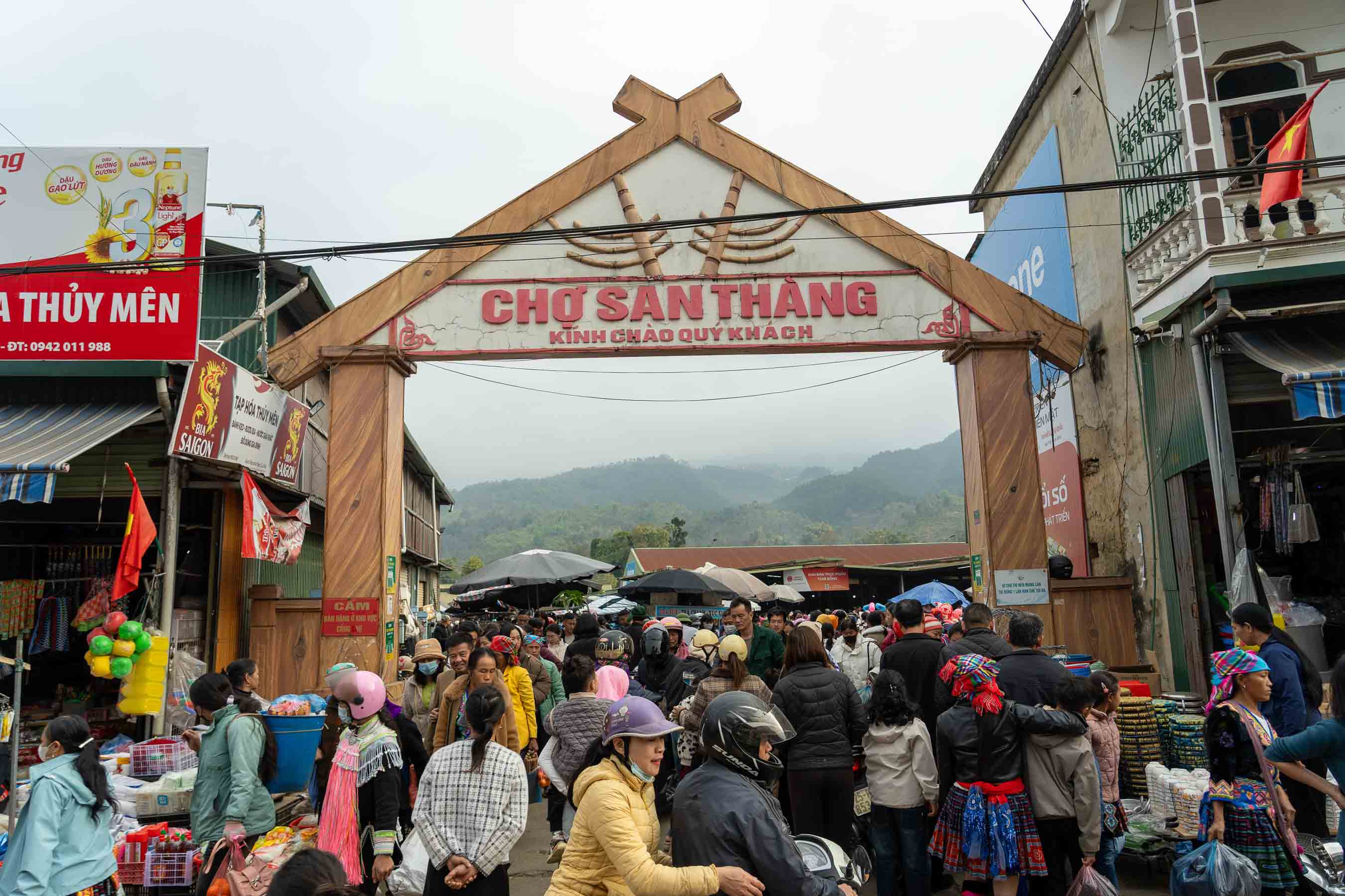 San Thang market