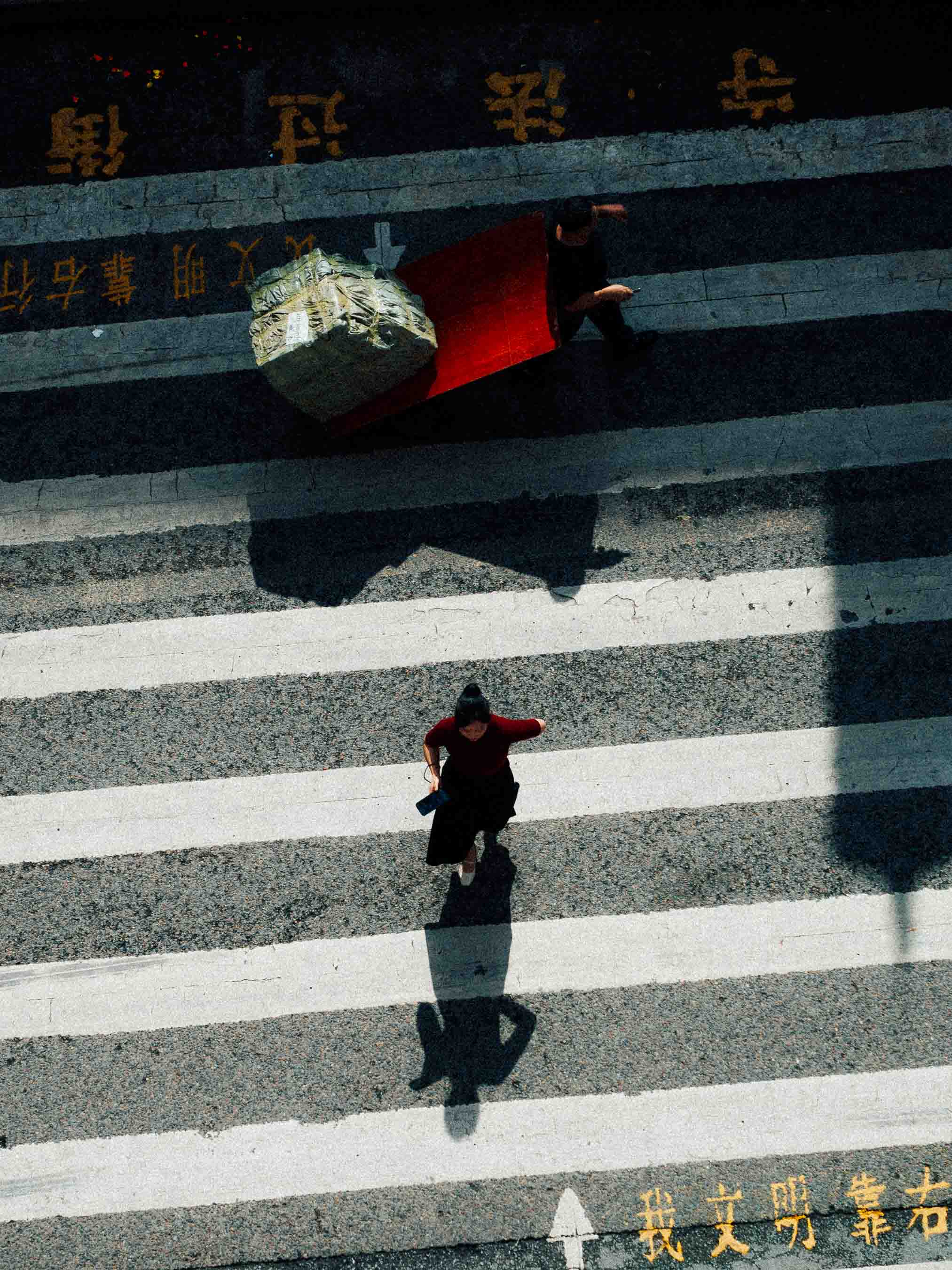 Street photography edited with 7th.era moody Lightroom preset — film grain look